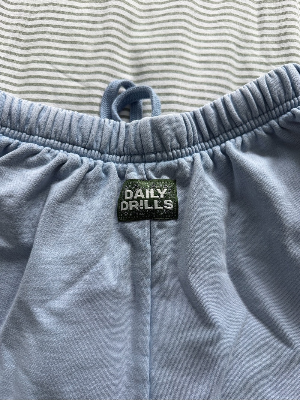 DAILY DRILLS JOGGERS SWEATPANTS MIST !!! - Picture 4 of 5